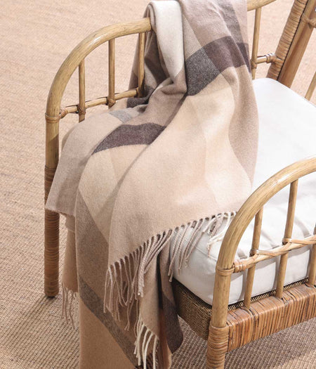 Lodge Lambswool Throw Mocha