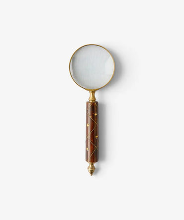 Briarwood Magnifying Glass