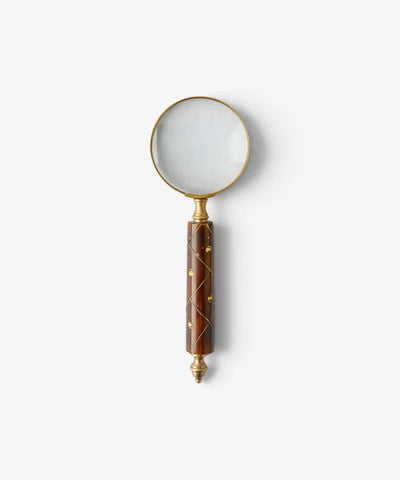 Briarwood Magnifying Glass